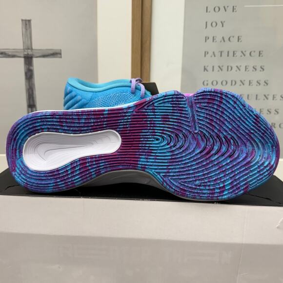 Nike G.T. Hustle 3 PB \